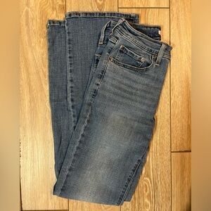 Levi's 725 high rise bootcut jeans